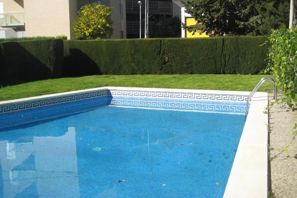 Apartment At118 Front View Beach, Pool, Airco, Wifi, Parking Torredembarra